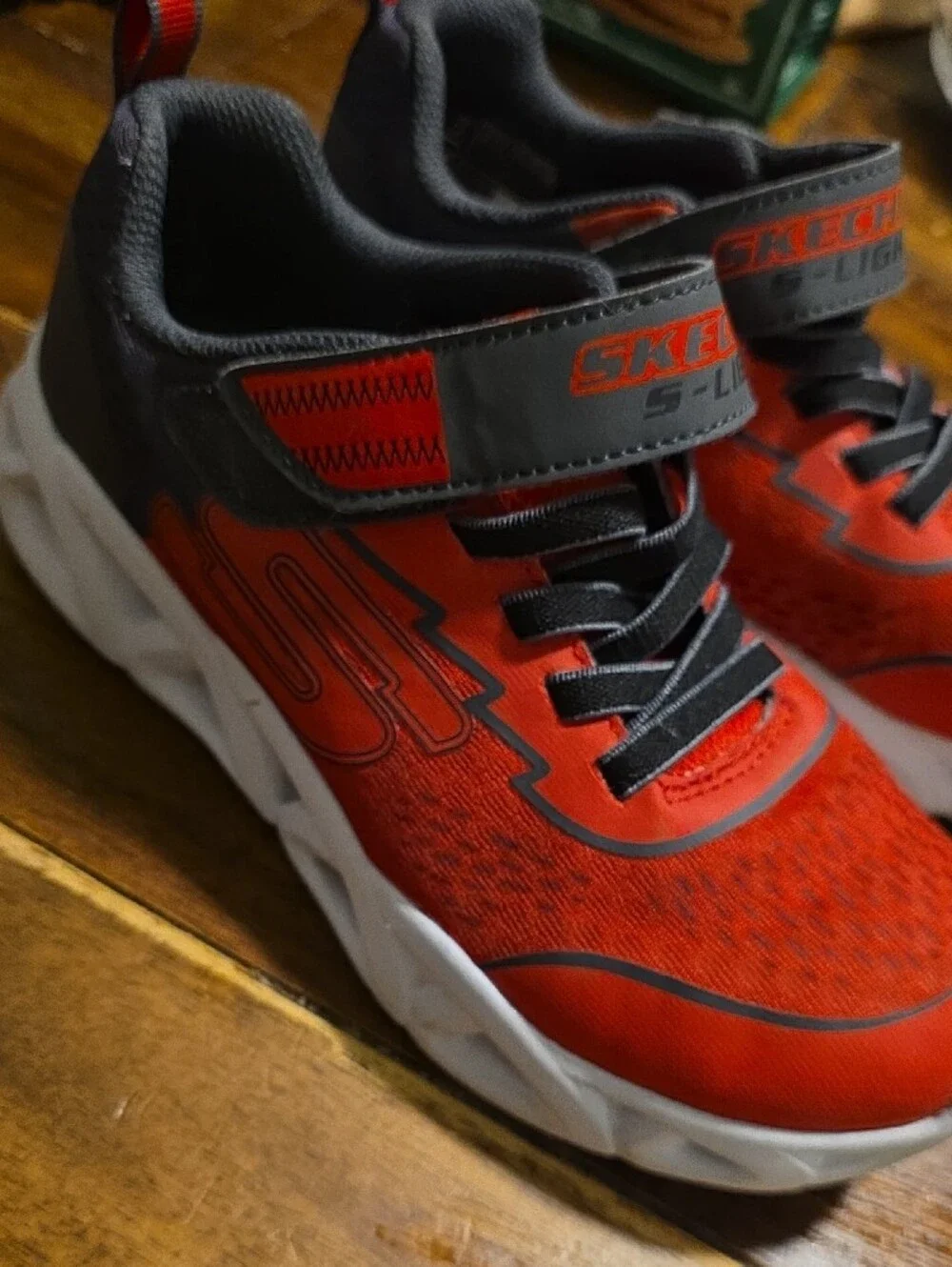 Skechers bright red